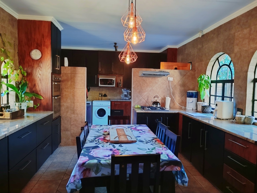 5 Bedroom Property for Sale in Doringkruin North West